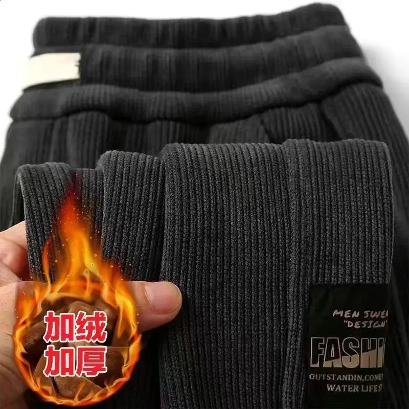 Corduroy mens thick casual pants outdoor warm and fashionable elastic sports pants comfortable leggings for runners sports pants 240828