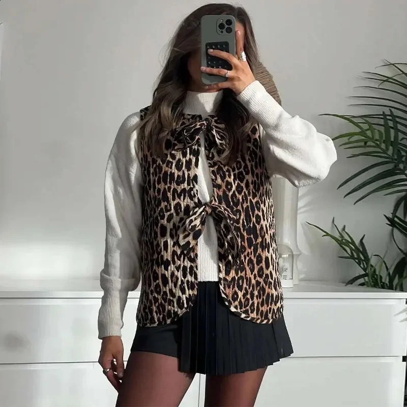 Lamuusaa Leopard Waistcoat y2k womens round neck sleeveless lace up top 2000s fashion streetwear 240828