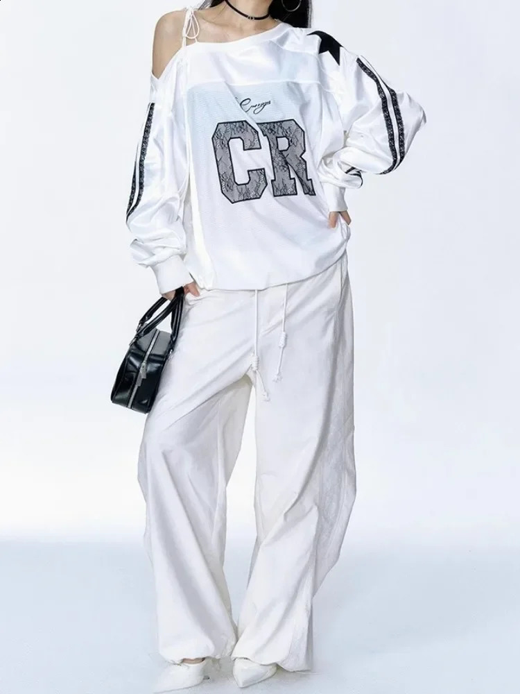 Deeptown Streetwear Y2k Graphic Sweatshirts Women Aesthetic Off Shoulder Lace Hoodies American Vintage Oversize Long Sleeve Tops 240827