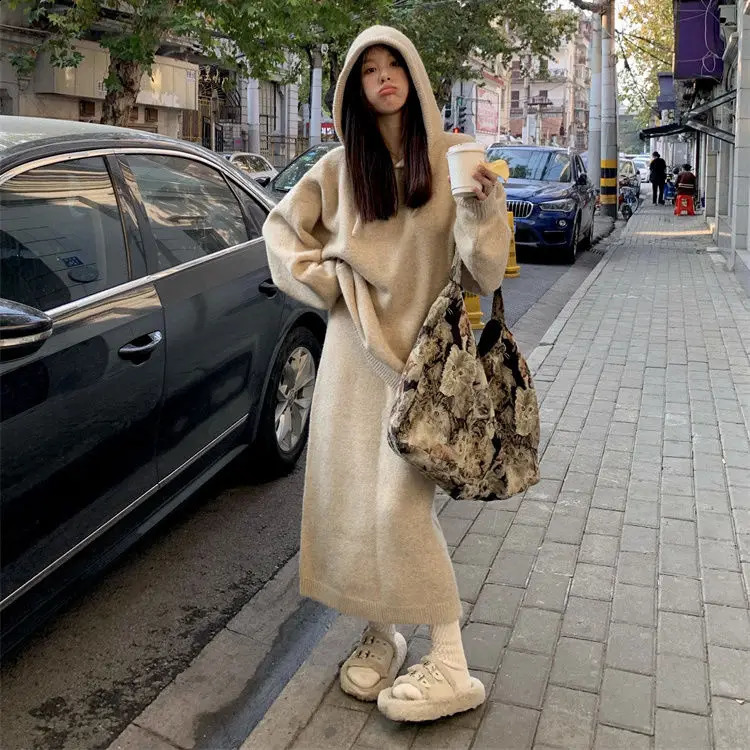Korean Vneck twopiece skiing sweater casual womens knitted pullover high waisted fashionable winter clothing 240827