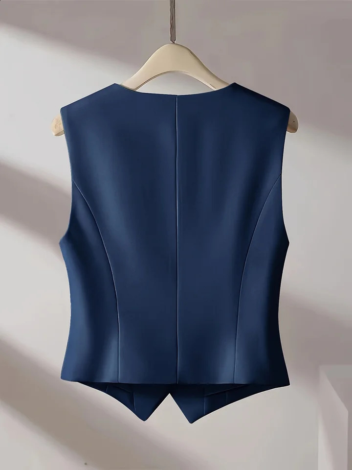Retro V-neck suit vest elegant womens casual single chest sleeveless jacket fashionable ultra-thin solid color vest simple and unique 240828