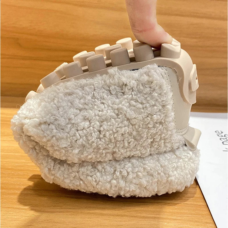 Large size womens wool flat bottomed fur Lambswool Mocassines cotton shoes womens wool lining for winter 240827