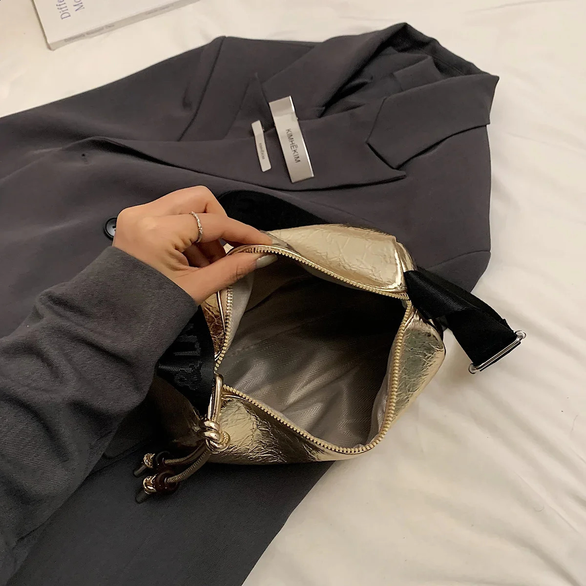 Xiaojin Cute PU Leather Shoulder Bag Womens Handbag and Wallet Korean Fashion Solid Color Horizontal Bucket Bag 241105