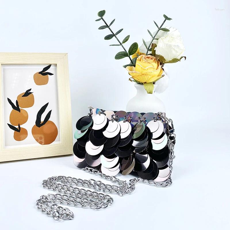 2025 new shoulder bags fashionable and niche design unique womens dinner sequins metal chain single crossbody bag zhanyishengli