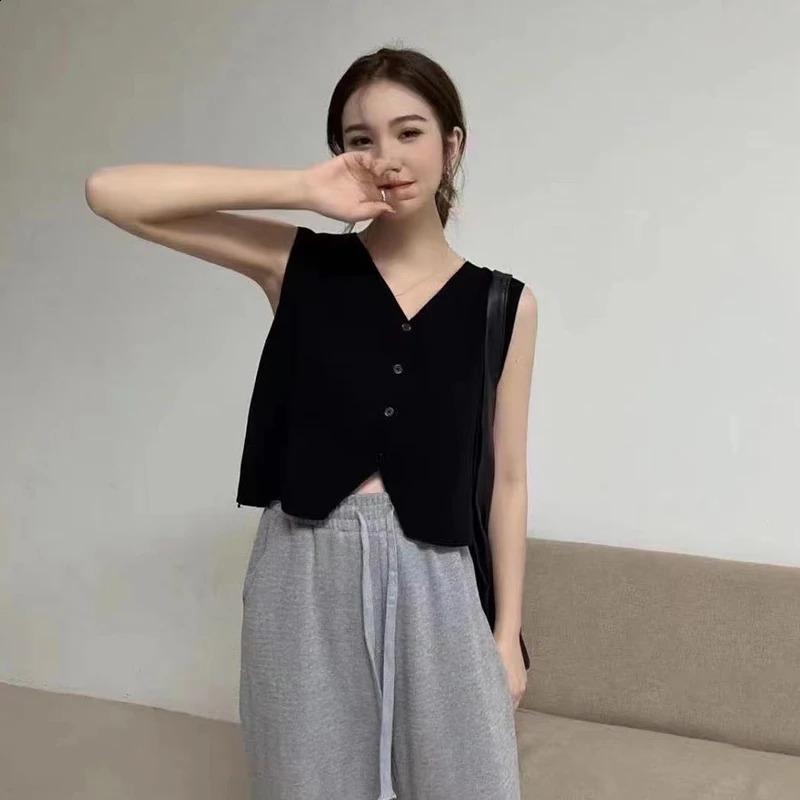 Retro V-neck sleeveless outerwear casual vacation crop top 240828