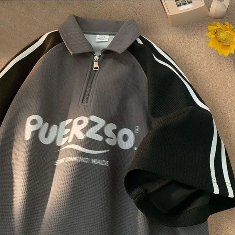 Japanese waffle biscuit half zip lapel short sleeved Tshirt suitable for men and women Versatile polo shirt summer student round neck y2k ins 240828