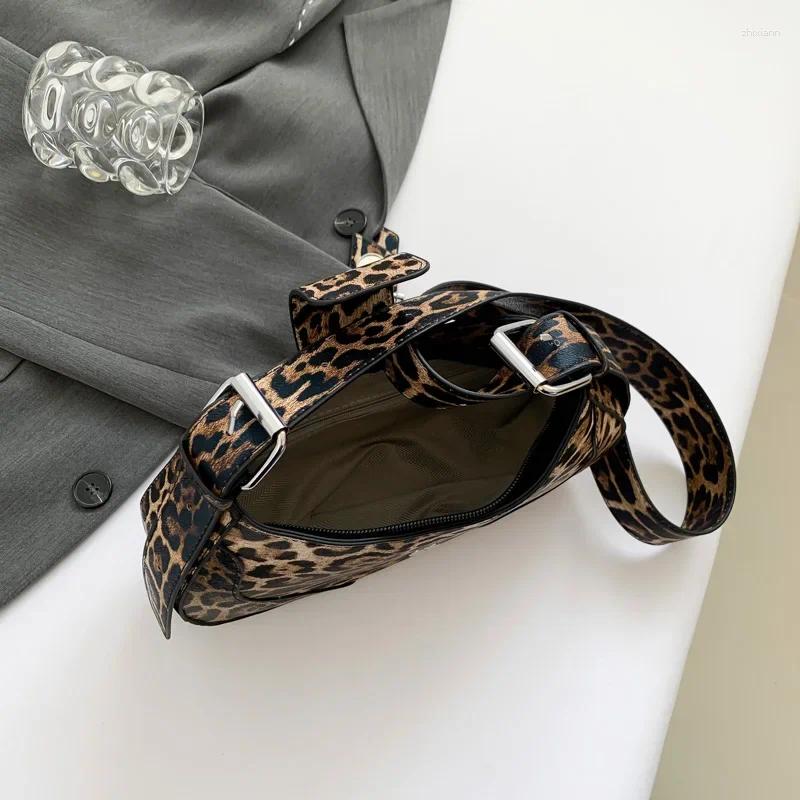 Free Shipping Shoulder Bags Retro Women Underarm Bag For Wide Strap Handbags Fashion Half Moon Pu Leather Crossbody Female Leopard Designer Bag Luxury