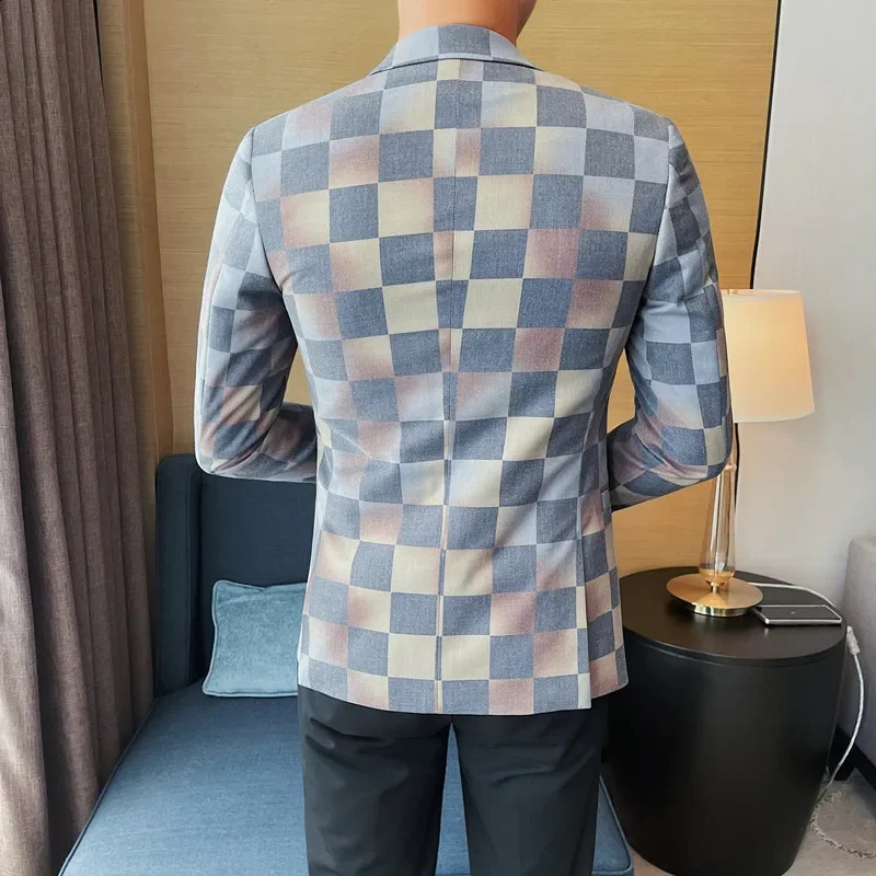 Highquality Fashion Handsome Single Breasted Two Button Back Center Split Suit Mens Autumn Suit Jacket Slim Fit Blazers 240827