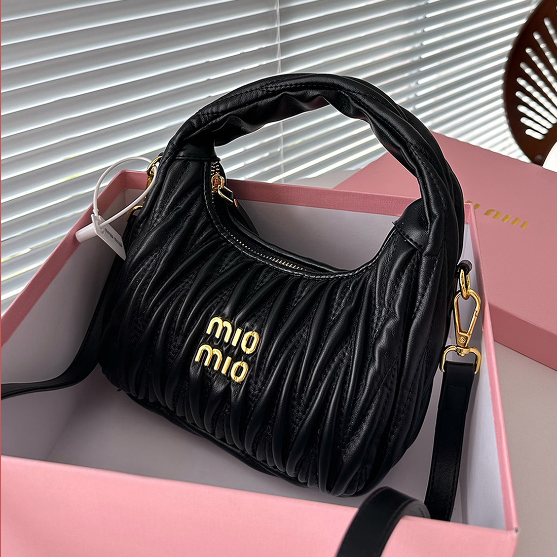 Evening Bags Designer Bag Womens M-M Hobo Bag Shoulder Bag Underarm Bag Small Handbag Versatile Crossbody Bag Fashion Casual Leatherwear Bag Wallet luxurious Wrink