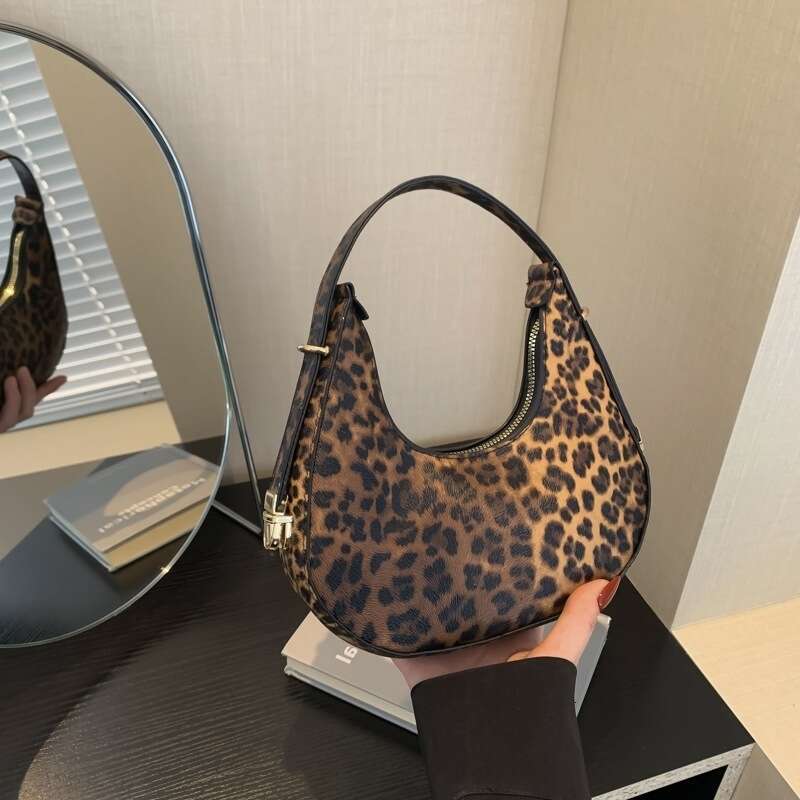 Design Versatile Niche Ins Single-Shoulder Underarm Dumpg Bun Handbag for Women 4