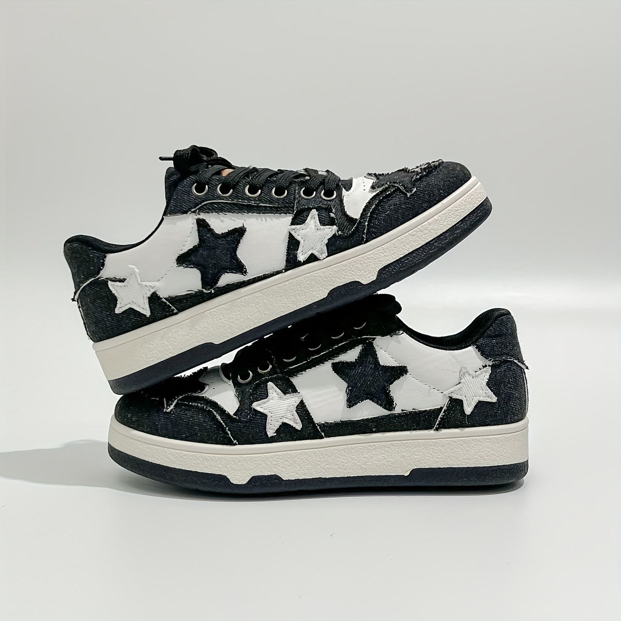 Women's Colorblock Sneakers - Comfortable Lace Up Platform Shoes with Soft Soles and Star Decor for Walking and Skating