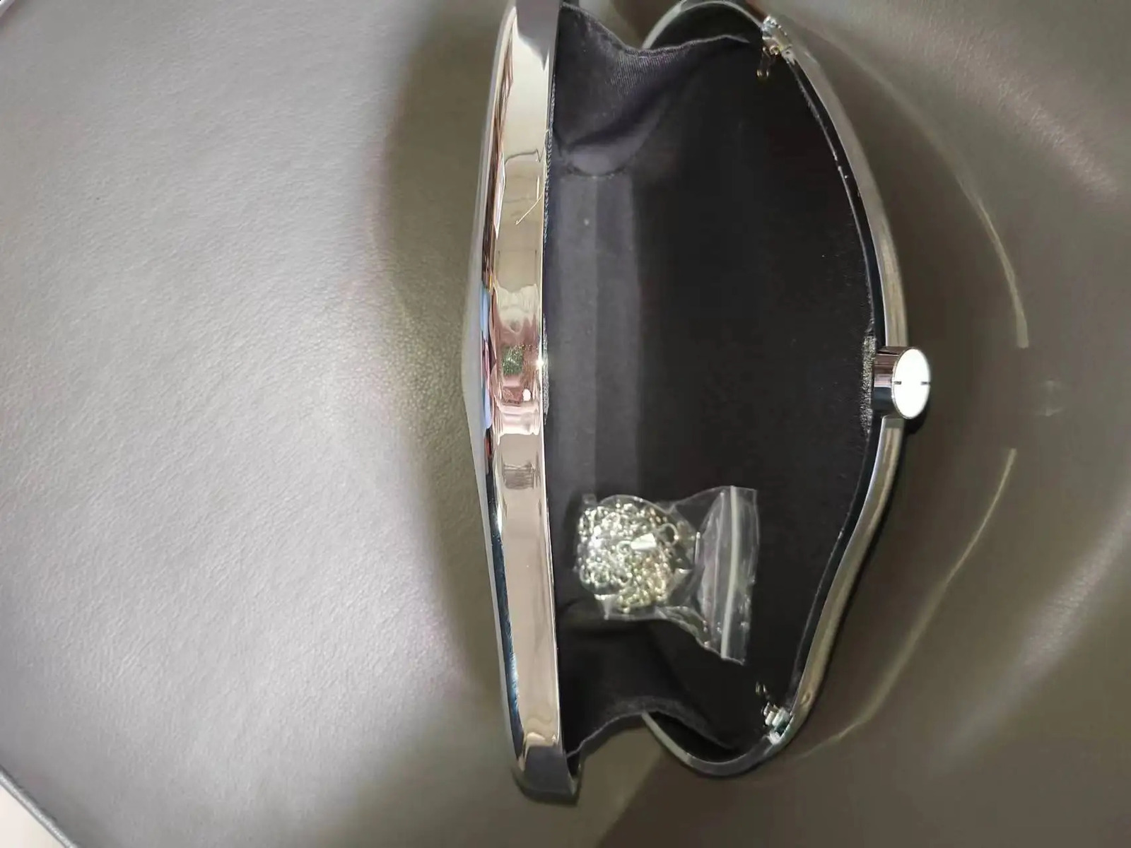 2024 Silver Metal Clutch Party Purse Evening Bag Wedding Bridal Bolsas Sac A Main Wholesale 240829Z