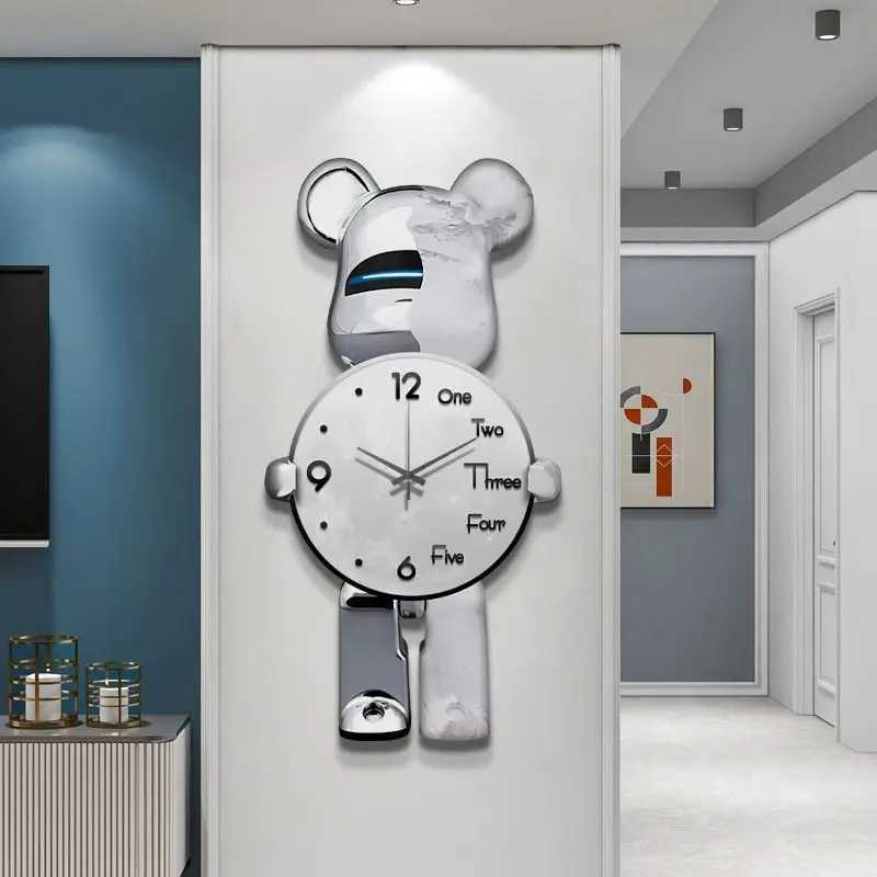 Vintage bear wall clock unique violent bear watch fashionable silent wall clock luxurious living room decoration indoor wall clockX240829