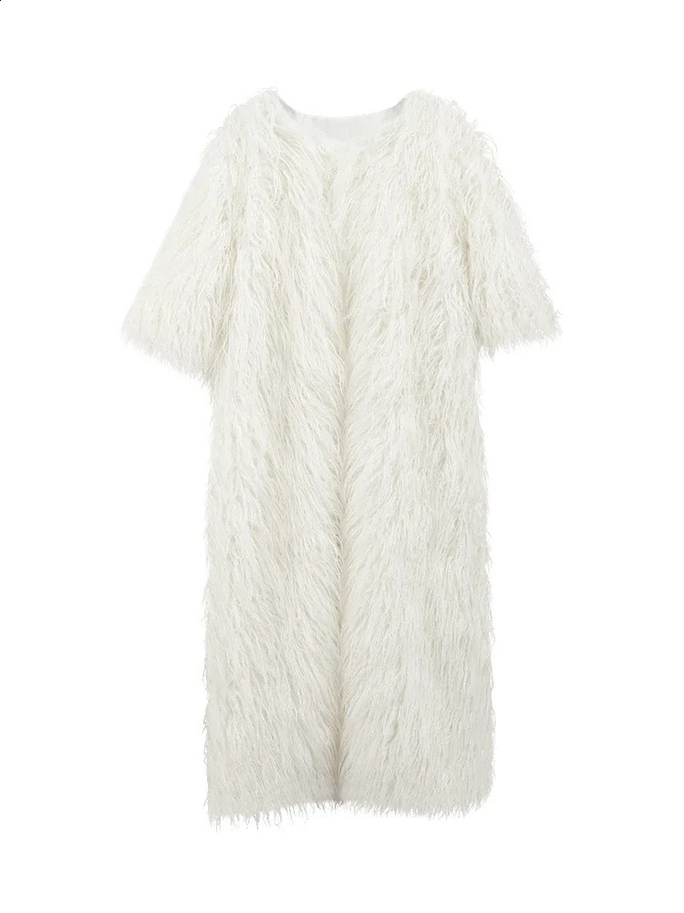 Fashionable solid thick fur womens coat elegant white fluffy warm long sleeved winter chic street 240829