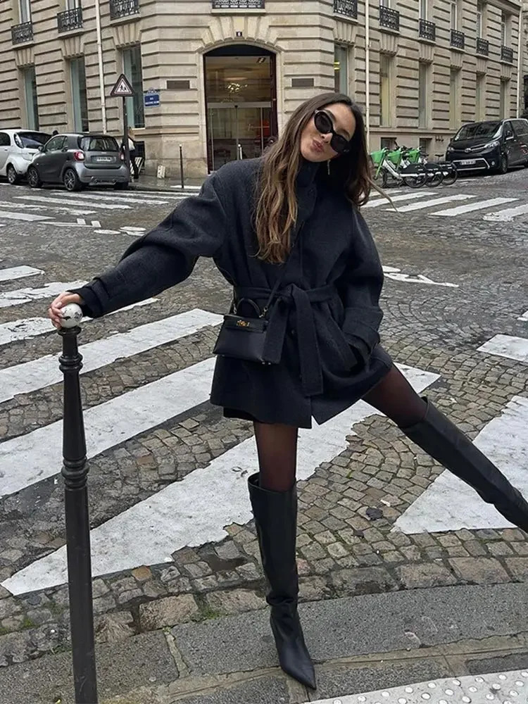 Single breasted lace womens jacket fashionable and warm solid pocket wool jacket autumn and winter womens street jacket 240828