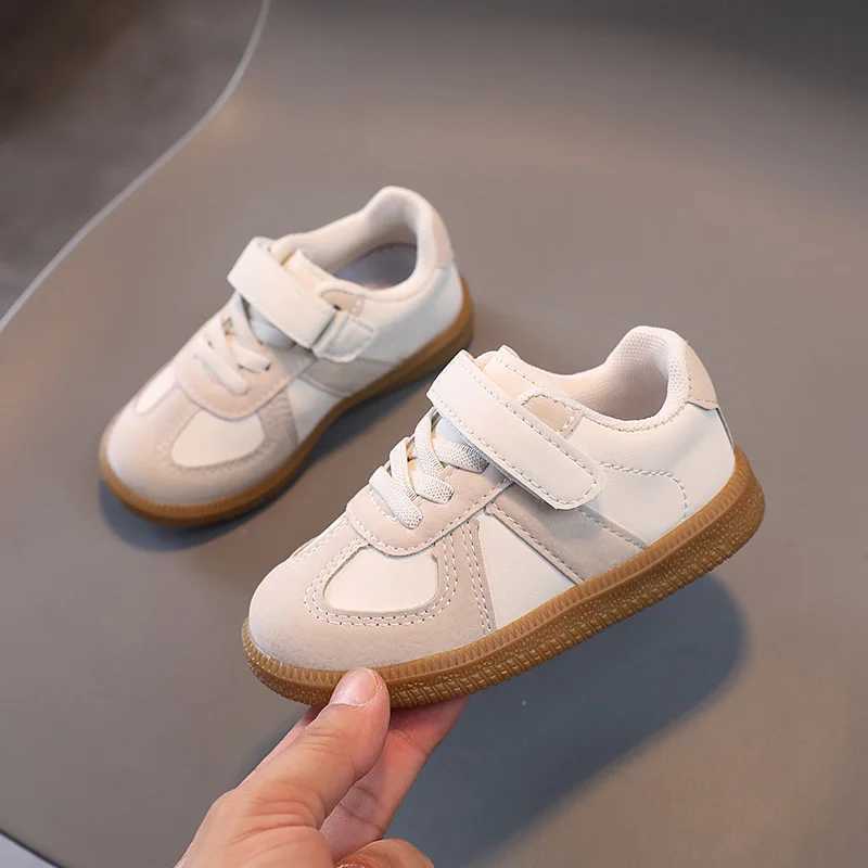 Childrens sports shoes smooth boys running shoes breathable and comfortable casual shoes autumn new girls sports shoes W250407