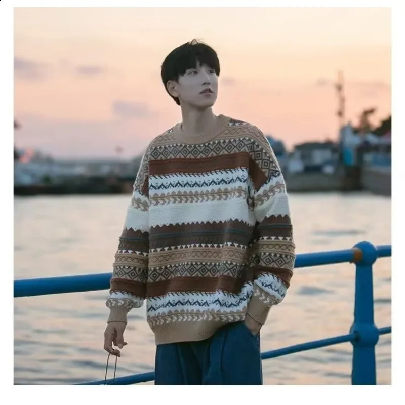 Christmas Sweater Autumn/Winter Round Neck Japanese Retro Stripe Knitted Sweater Lazy Loose Pulling 240829