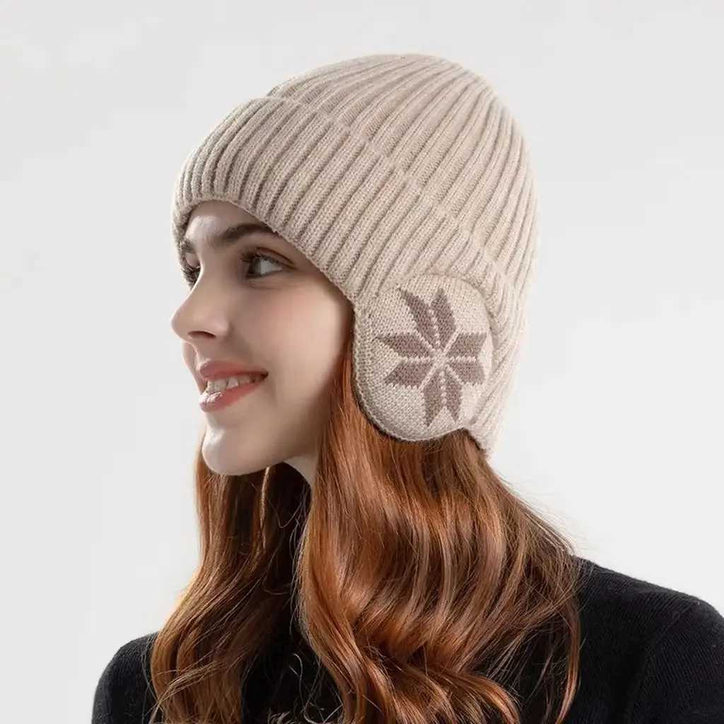 Mens Winter Warm Plush Knitted Benin Snow Fashion Sklies Hat Unisex New Outdoor Cold proof Earrings X250212