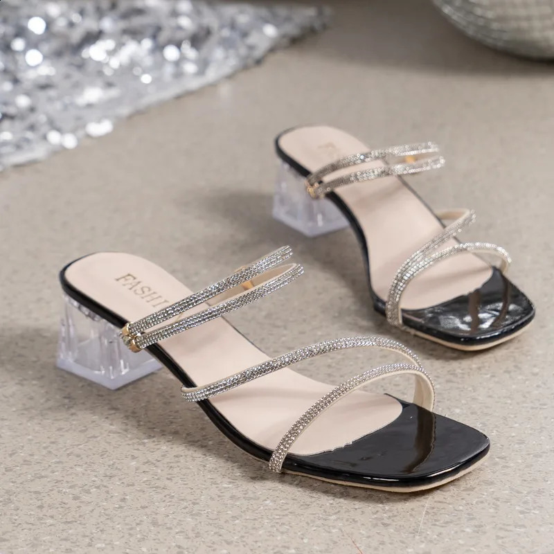 Women Mid Heeled Sandals Summer Open Toe Rhinestone Fashion Sandals Personality Clear Square Heel Dressy Party Sandalias 240827