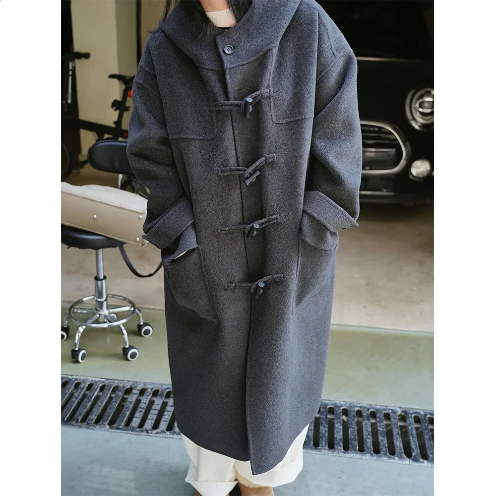 Winter Korean Retro Horn Button Double sided Wool Jacket Loose Fit Hoodie Casual Long Jacket 240828