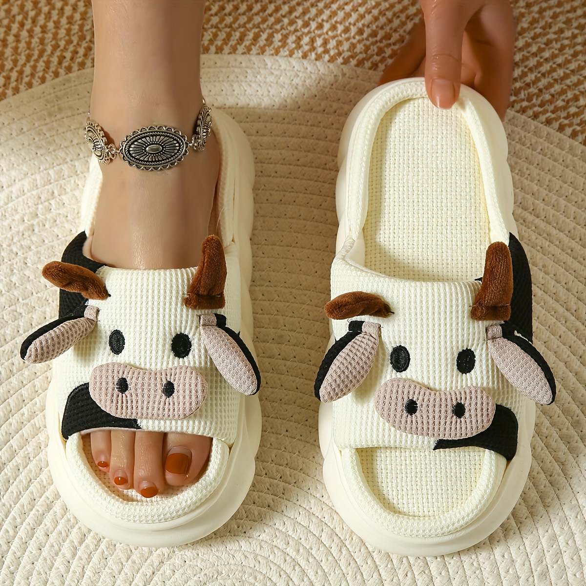 Kawaii Cartoon Linen Slippers - Soft, Breathable, Non-Slip, Mute, Comfortable Slip-On Shoes with Linen Sole - Perfect for Indoor, Outdoor, and Casual 
