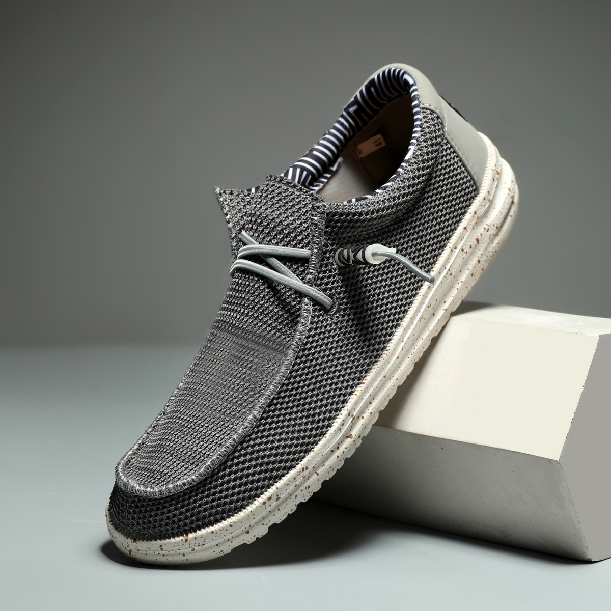 Comfy Slip-On Loafers for Plus Size Men - Non-Slip Soft Sole Shoes for Outdoor Activities