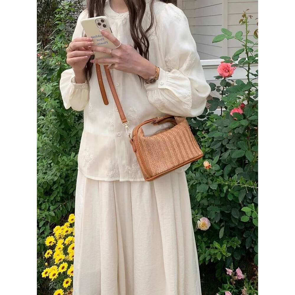 News Mini Simple Handbag With Lock Button, Summer New Woven Straw Bag, Tote Bag, Shoulder Bag, Crossbody Bag For Women, Shopping And Beach Outing Esse
