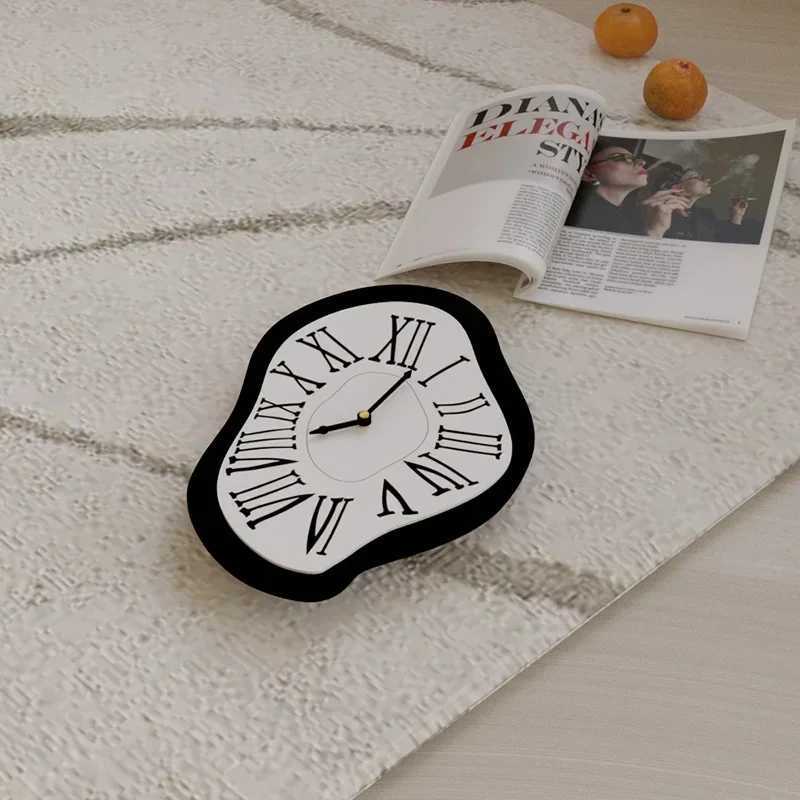 Nordic Interior Wall Clock Surreal Melting Distorted Clocks Luxury Modern Roman numerals Salvador Dali style Watch Wall DecorX240829