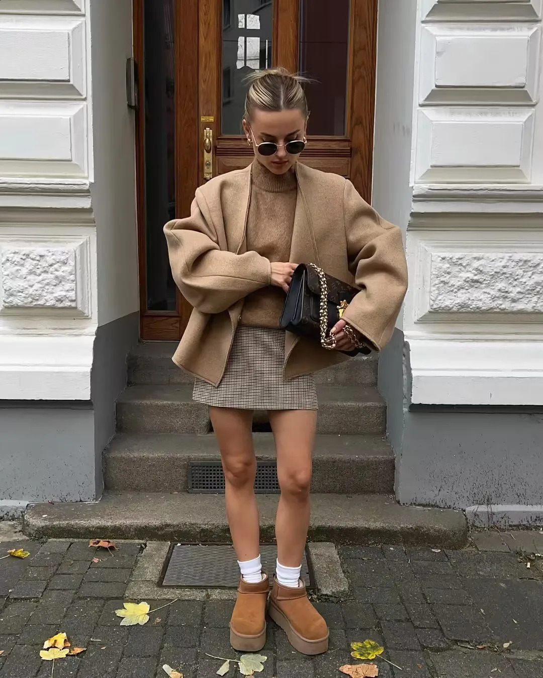 Autumn Winter Elegant Women Basic Coat Long Sleeve Loose Casual Bomber Jacket Women Woolen Jacket V-neck Fashion 240828