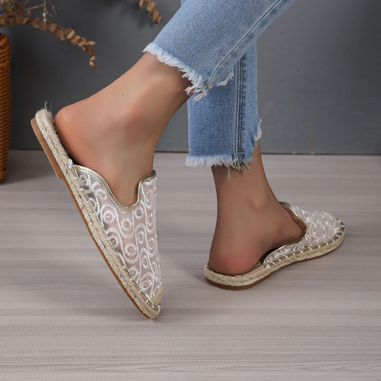 Womens high heels womens hollow breathable fishermans shoes womens grass shoes flat casual customized womens shoes 240827