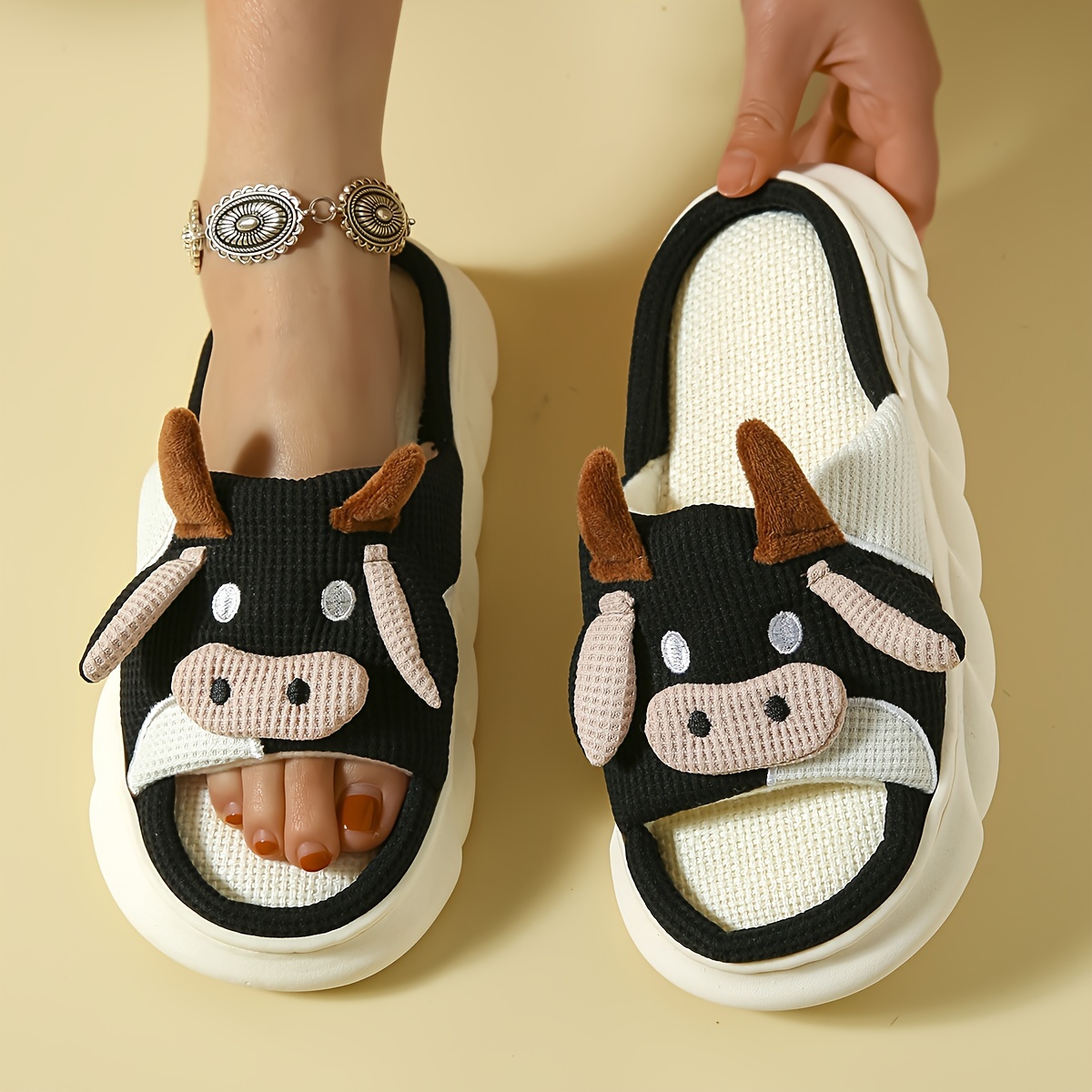 Kawaii Cartoon Linen Slippers - Soft, Breathable, Non-Slip, Mute, Comfortable Slip-On Shoes with Linen Sole - Perfect for Indoor, Outdoor, and Casual 