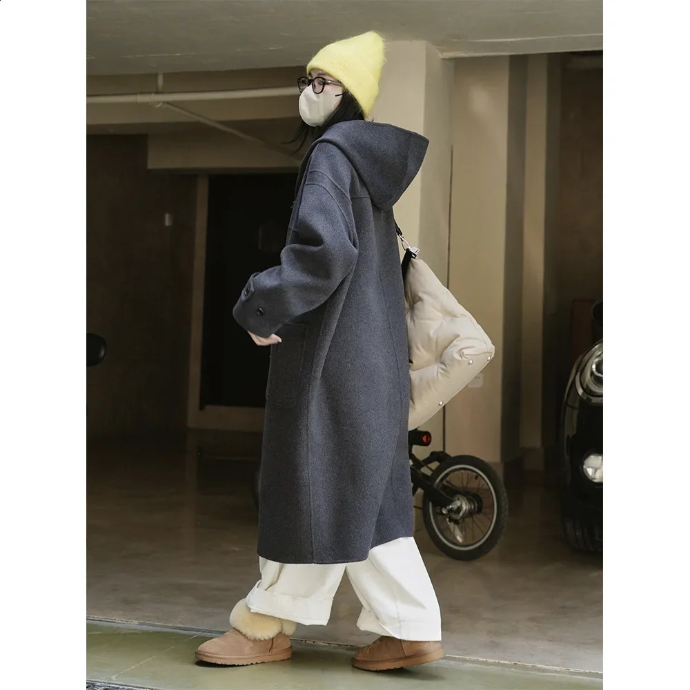 Winter Korean Retro Horn Button Double sided Wool Jacket Loose Fit Hoodie Casual Long Jacket 240828