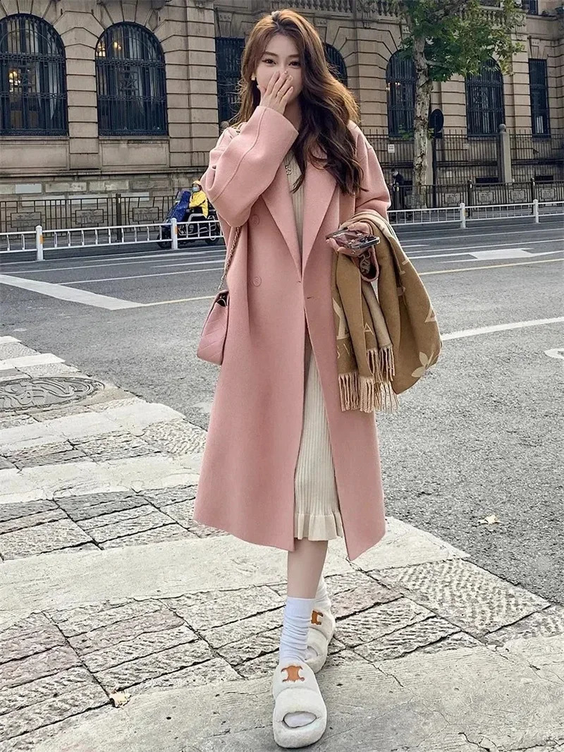 Pink wool coat womens medium long autumn and winter item Korean version loose fit and version Hepburn style small wool coat 240828