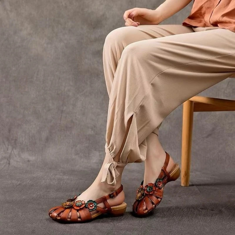 Bow head hollow womens buckle low foot flower after travel comfortable anti slip wear-resistant womens sandals 240827