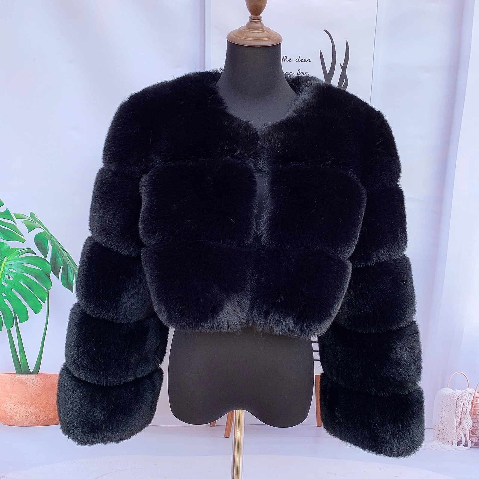 Winter jackets woman y faux fur coat short high street fluffy jacket Furry Womens warm coa 241104