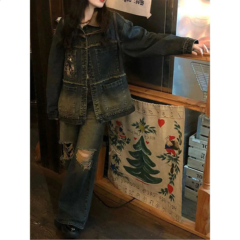 Original Embroidered Ladies Loose Joker Denim Jacket Spring And Autumn Old Jacket Leisure Comfortable Pocket Single-Breasted Coa 240828