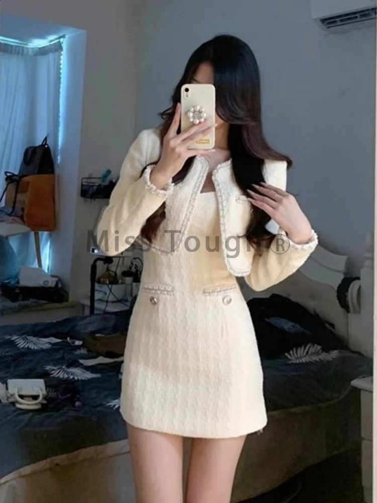 White French Retro Two Piece Womens Designer Ultra Thin Party Dress Short Coat Elegant Belt 240828