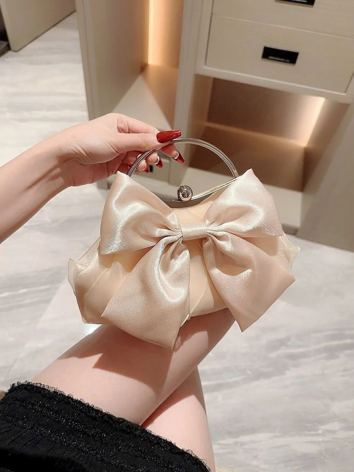 White Evening Bags with Metal Handle Women Wedding Party Bridal Handbags Fashion Clutches 240828