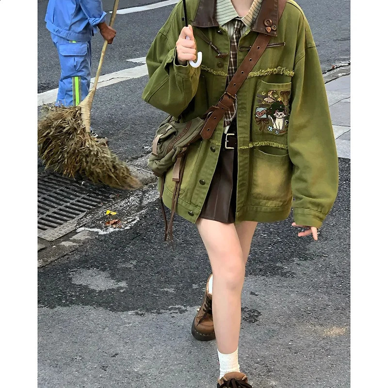 Original Embroidered Ladies Loose Joker Denim Jacket Spring And Autumn Old Jacket Leisure Comfortable Pocket Single-Breasted Coa 240828