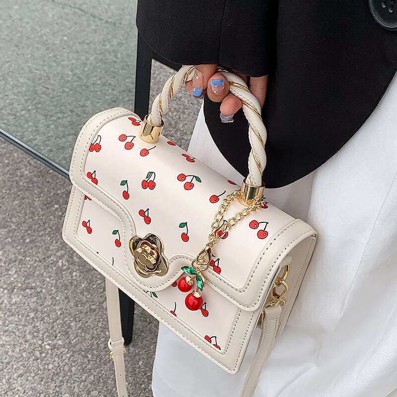 News Advanced texture fashionable handbag for women's spring and summer 2024 new item niche crossbody versatile small square bag