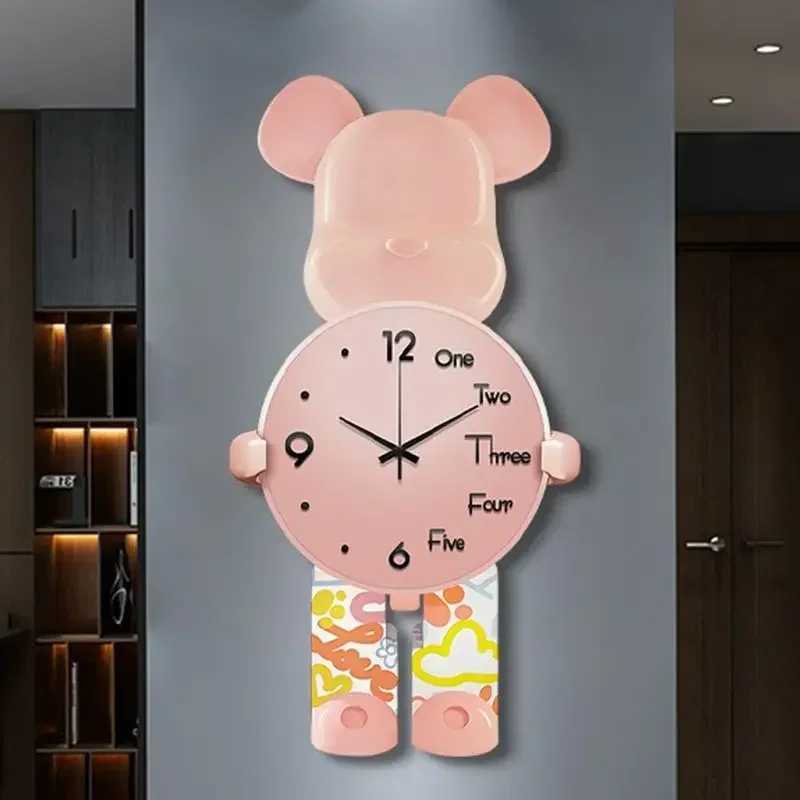 Fashion Bear Wall Clock Creative Silent Violence Bear Wall Indoor Clock Fashion Wall Clock Luxury Living Room Decoration GiftX240829