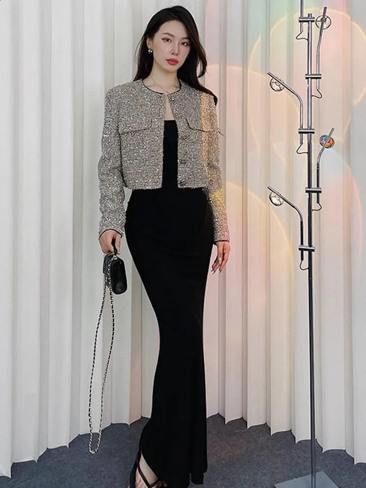 Spring Office Lady Short Beading Jacket O Neck Chic Long Sleeve Coat Women Single Breasted Stylish Basic Coat Female 240828