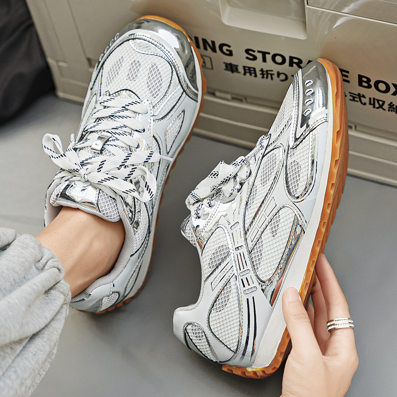 Style Men's Retro Thick Soled Sports Sneakers Men Breathable Casual Sier Lace Up Shoes