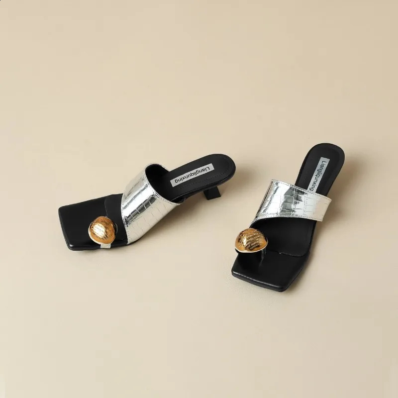 Summer Slippers Fashion Womens Metal Decorative Stiletto Heels Sliding Ladies Outdoor Dress Party Flip-flops Clip Toe Sandals 240827