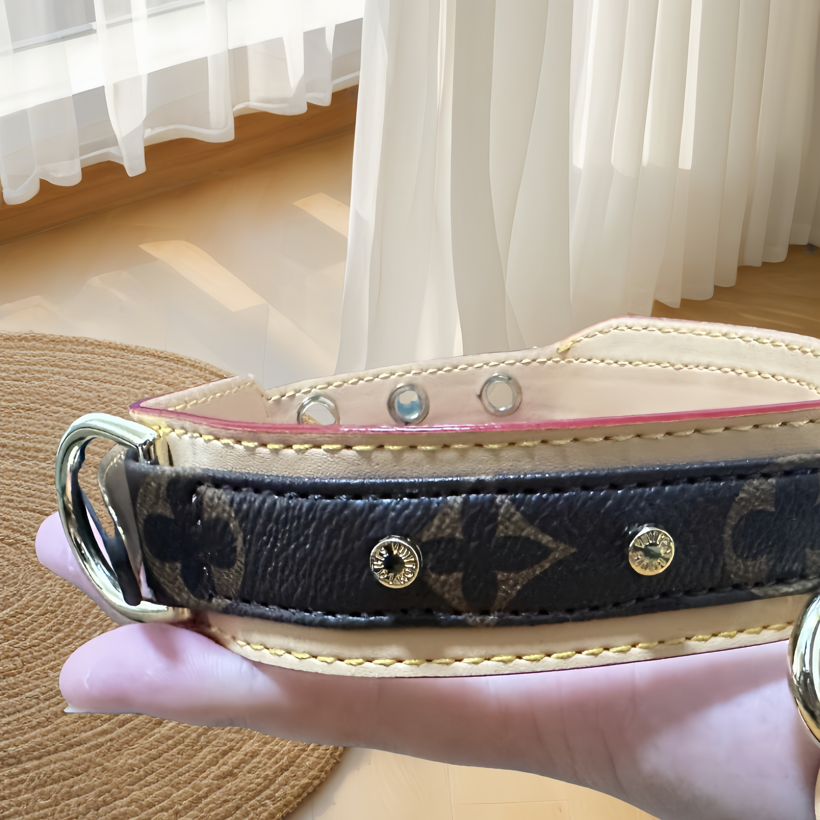 Leather Breakaway Pet Collar for Small to Medium Dogs wer Print FDA Certified 2024 Design