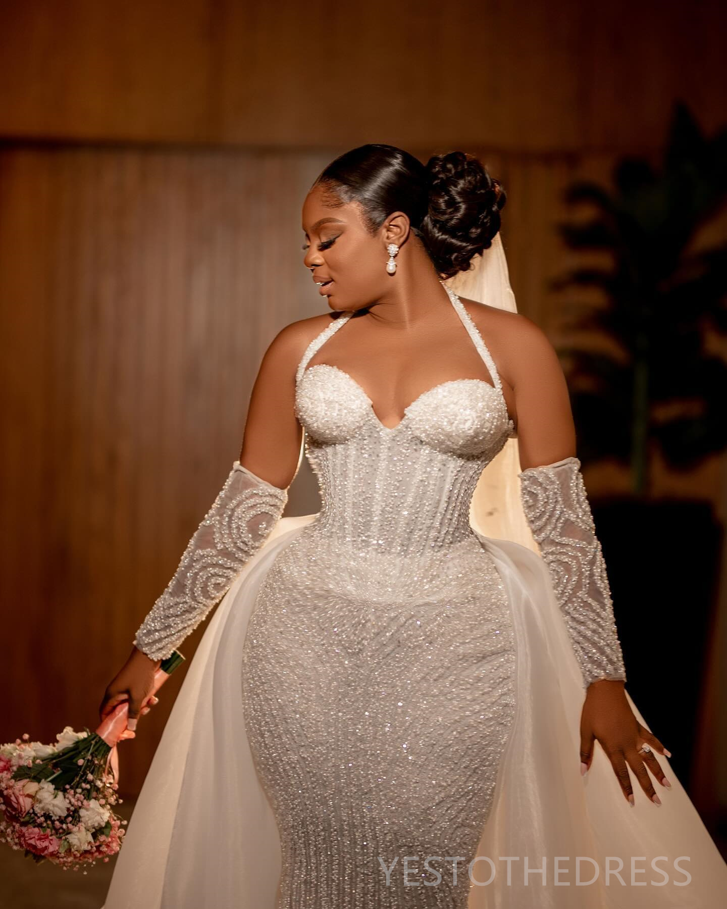 R&W 2024 Plus Size Bride With Detachable Train urious Mermaid Wedding Dress Bridal Gowns Halter Bead Lace Marriage Gown For African Black Women D309