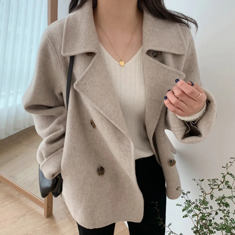 Womens collar long sleeved double breasted wool coat womens solid color minimum loose cotton coat 240828
