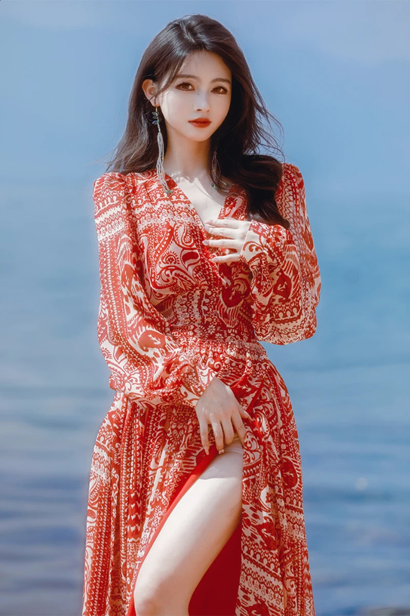 French floral dress spring casual and fashionable beach skiing Vneck front seam long sleeved loose fit suitable for sleeves 240828