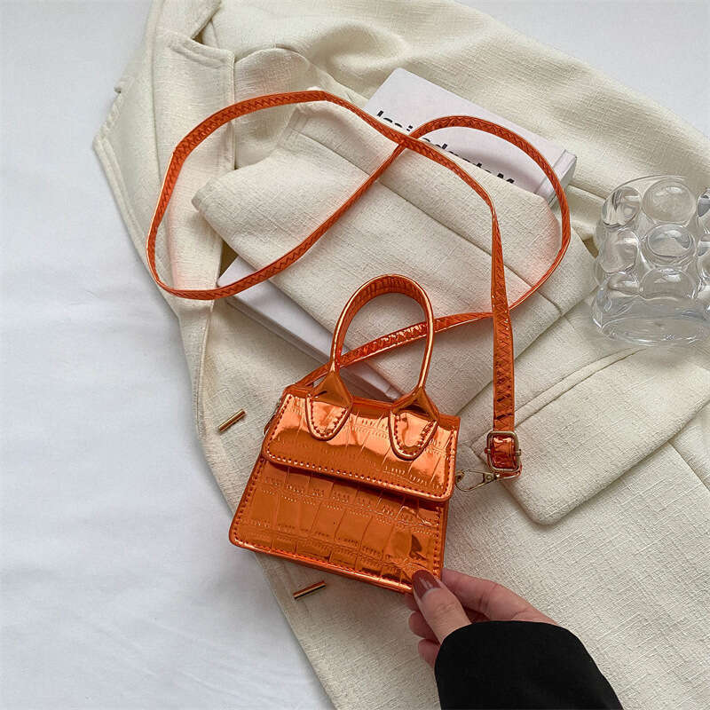 Designer Shoulder Bag Bag Luxury Bag High-Quality News Retro Crossbody Trend 2025 Fashion New Crack Women's Handbag Casual Western Style Shoulder