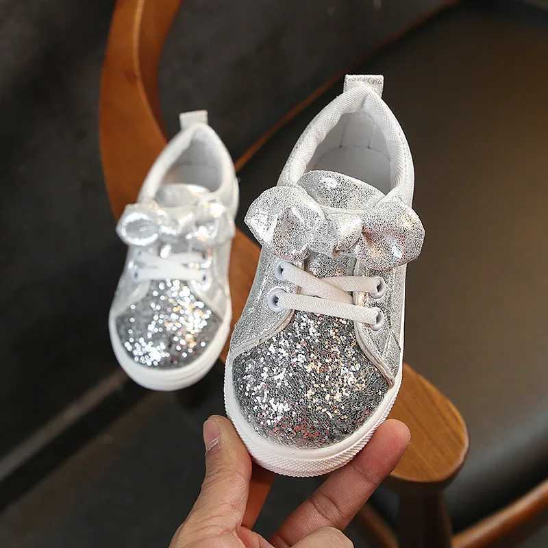 2020 Spring/Autumn Girls Shoes Baby Sports Shoes Childrens Casual Shoes Fashion Bow Shining Leather Anti Slip Flat Princess Shoes W250407